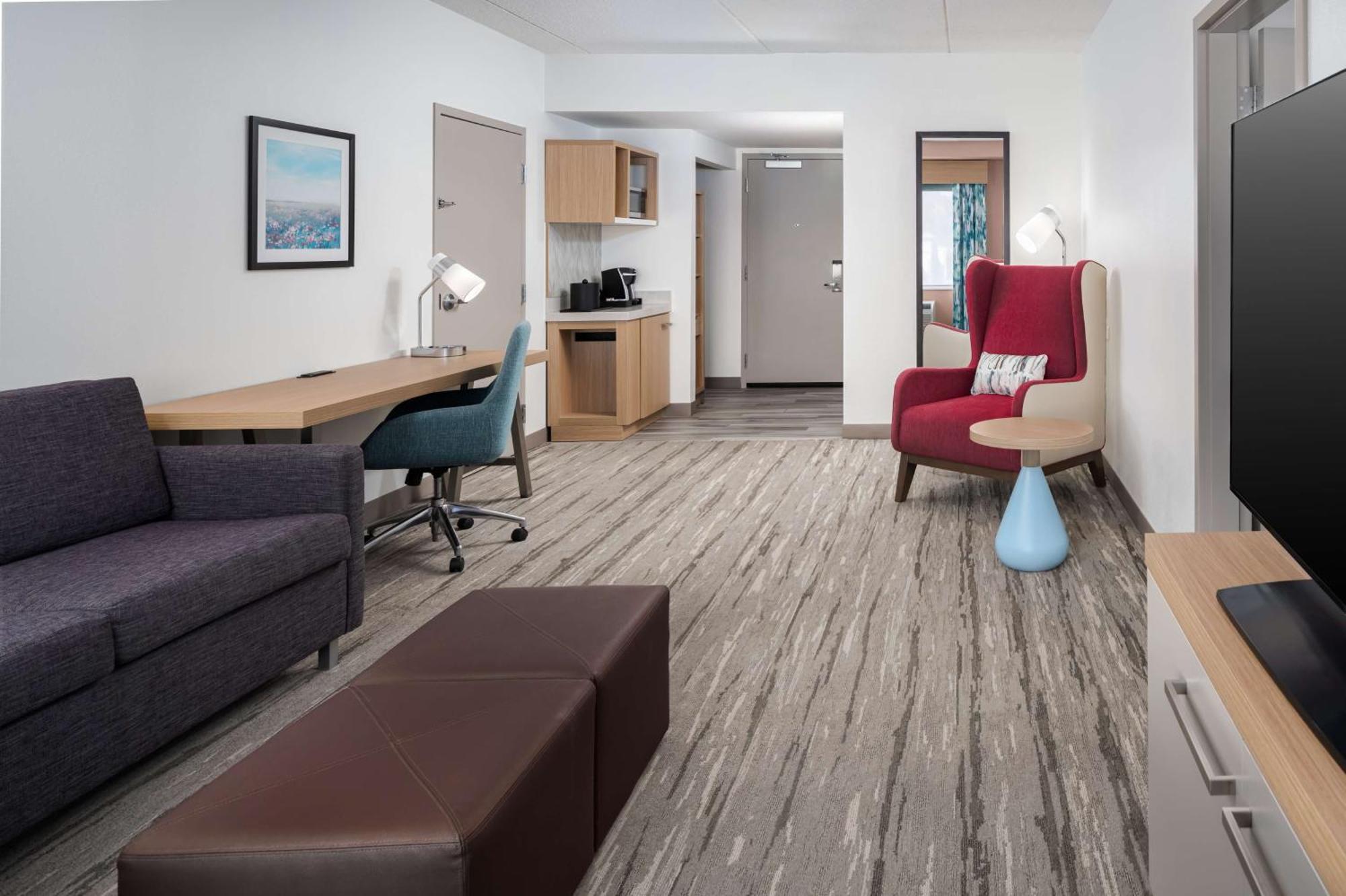 Hilton Garden Inn Рокевей Екстер'єр фото